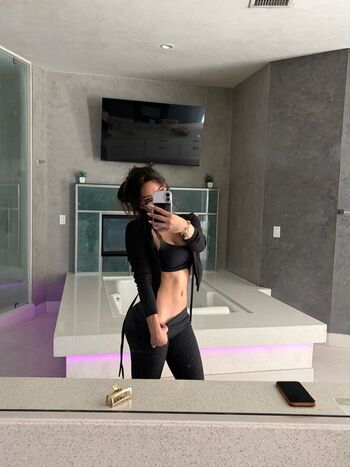 Full leaked Bratkylani page private onlyfans photo