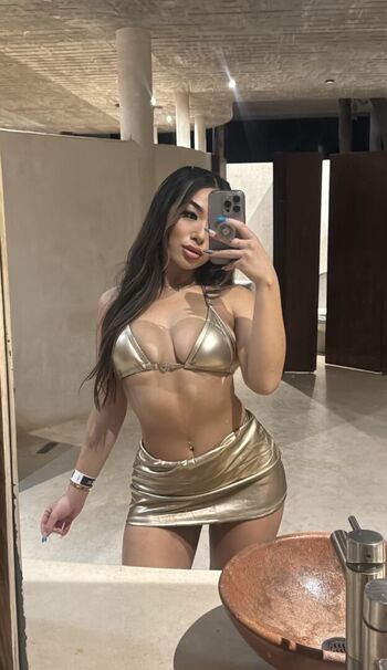 Full leaked Breebunzy private onlyfans photo