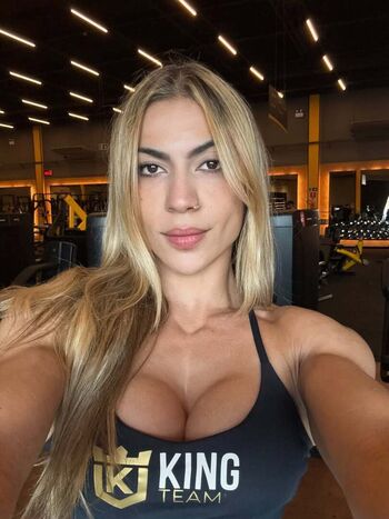 Brenda K. Moura Pro