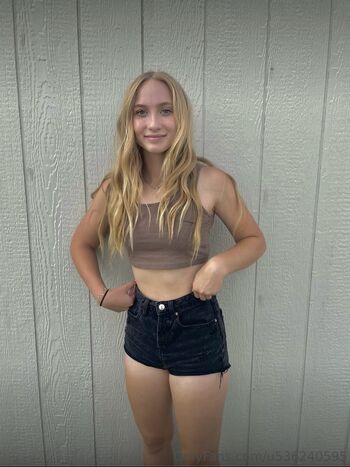 Full leaked Brenna walker private onlyfans photo