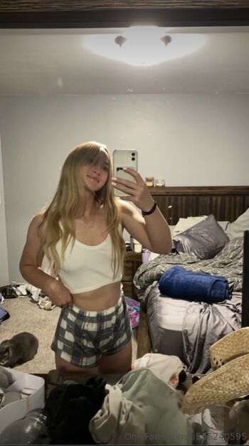 Full leaked Brenna walker private onlyfans photo