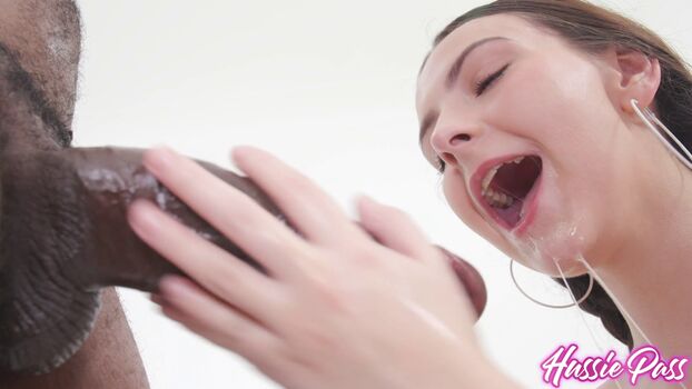 Full leaked Brickzilla of private onlyfans photo