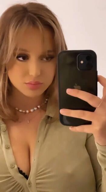 Full leaked Bridgetmarchese page private onlyfans photo