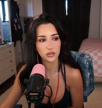 Full leaked Brieanneroksa private onlyfans photo