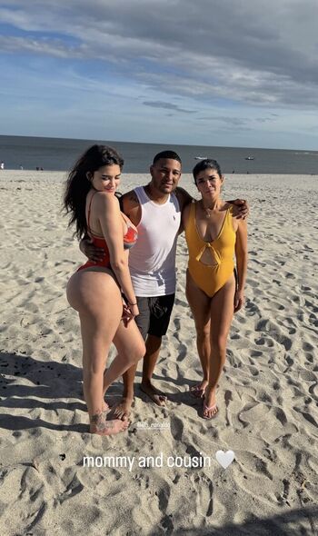 Full leaked Briiellas  page private onlyfans photo