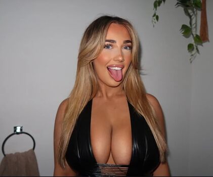 Full leaked Brittany jeannn private onlyfans photo