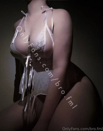 Full leaked Bro fml private onlyfans photo