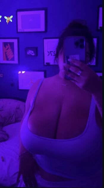 Full leaked Bronte white private onlyfans photo