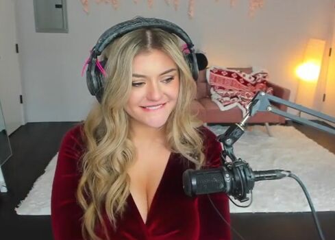 Full leaked Brookeab  page private onlyfans photo