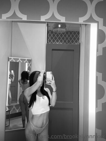 Full leaked Brookelynnnxx private onlyfans photo