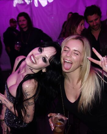 Full leaked Brookesharks private onlyfans photo