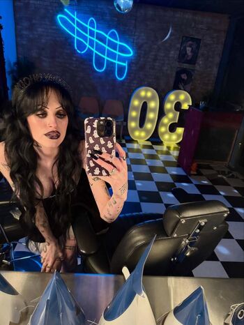 Full leaked Brookesharks private onlyfans photo