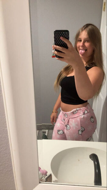 Full leaked Brookhooks private onlyfans photo