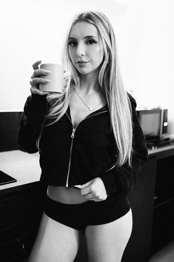 Full leaked Brubuxi private onlyfans photo