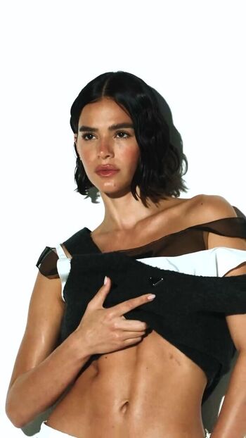 Bruna Marquezine