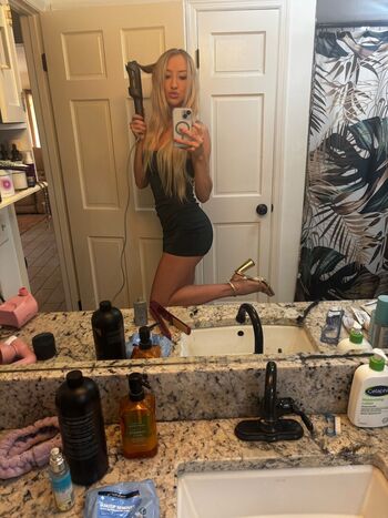 Full leaked Bubblesxxoo private onlyfans photo