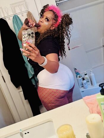 Full leaked Bubblynthk private onlyfans photo