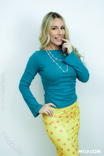 Full leaked Bunny madison page private onlyfans photo