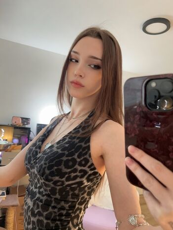 Full leaked Bunnygirlbree private onlyfans photo