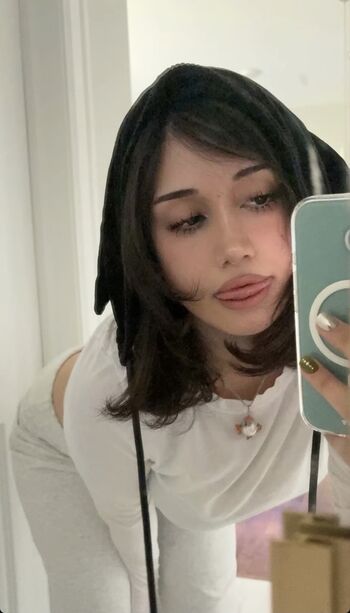 Full leaked Bunnymami private onlyfans photo
