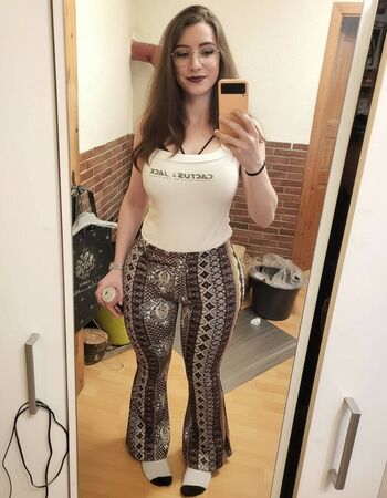 Full leaked Bunysae private onlyfans photo