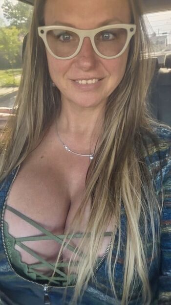 Full leaked Bustytheamazon private onlyfans photo