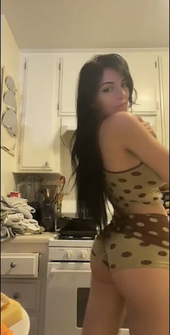 Full leaked Bvnnybearz private onlyfans photo