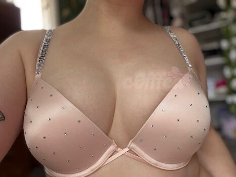 Full leaked Cfffea private onlyfans photo