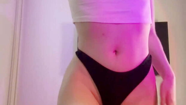 Full leaked Cralynx private onlyfans photo