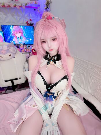 Full leaked Caeshy s page private onlyfans photo