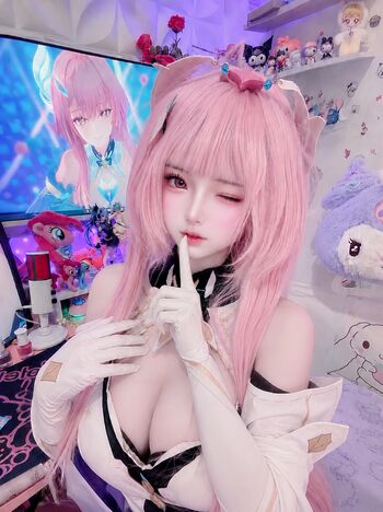 Full leaked Caeshy s page private onlyfans photo