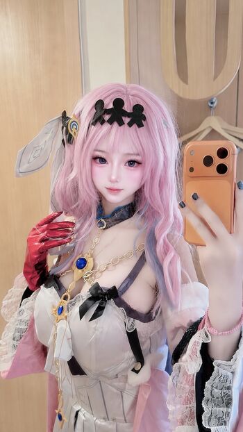 Full leaked Caeshy s private onlyfans photo