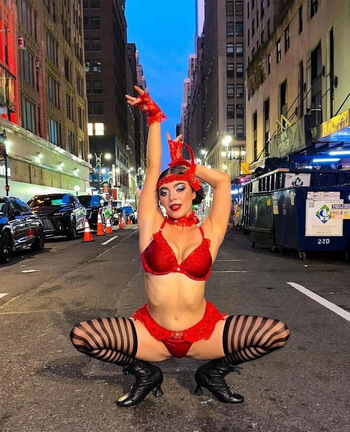 Full leaked Caitlin bond page private onlyfans photo
