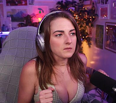 Full leaked Caitlin marie reacts page private onlyfans photo