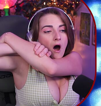 Full leaked Caitlin marie reacts private onlyfans photo