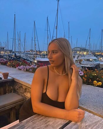 Full leaked Caitlin perriam page private onlyfans photo