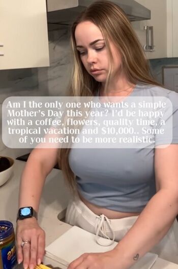 Full leaked Caitlin rutherford private onlyfans photo