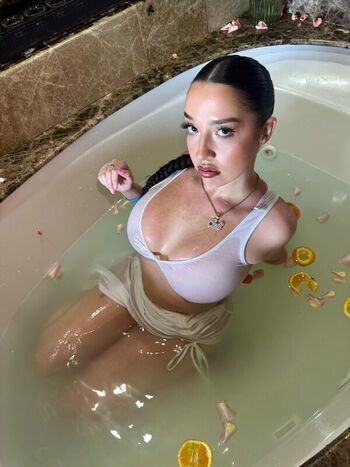 Full leaked Calimaxham private onlyfans photo