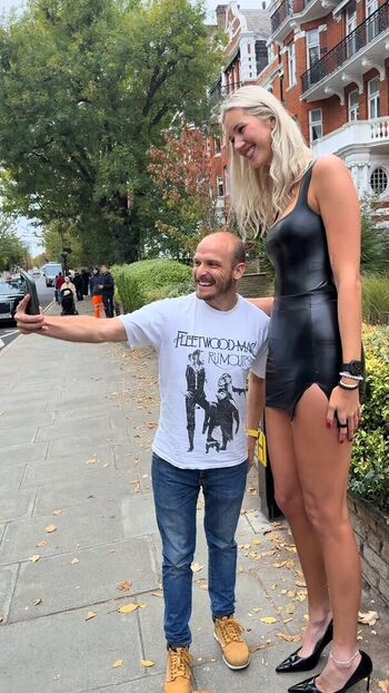 Full leaked Call me allie private onlyfans photo