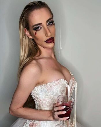 Full leaked Calliekingx private onlyfans photo