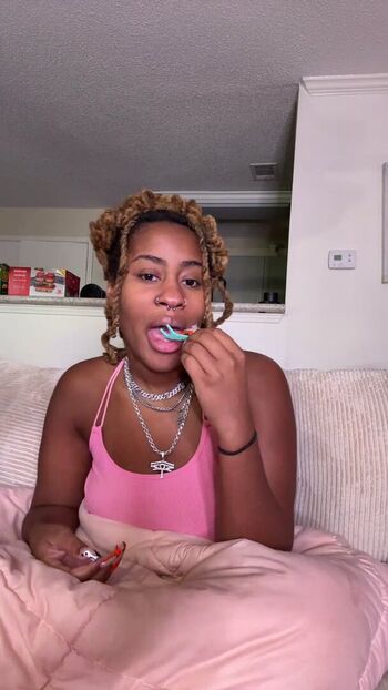 Full leaked Calypsobitch private onlyfans photo