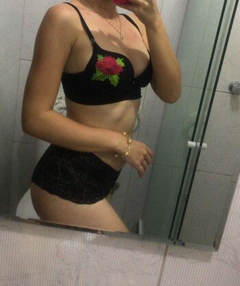 Full leaked Camilaferreirai page private onlyfans photo
