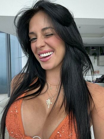 Full leaked Camilla arauj page private onlyfans photo