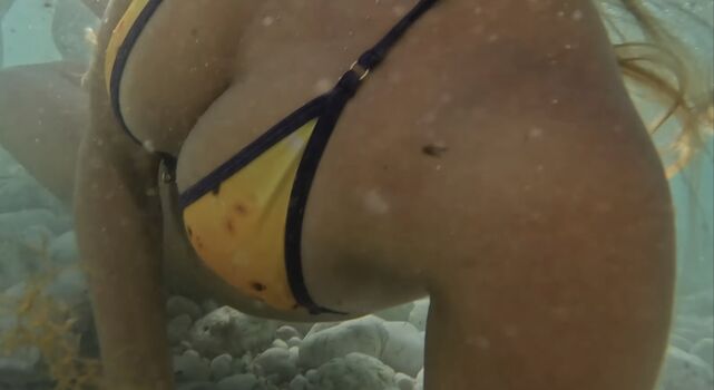 Full leaked Camille lv private onlyfans photo