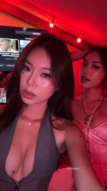 Full leaked Camyyangg private onlyfans photo
