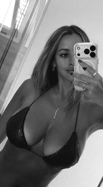 Full leaked Candelaria uriarte private onlyfans photo