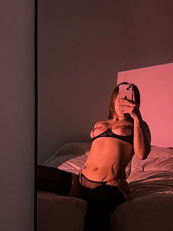 Full leaked Candemerl private onlyfans photo