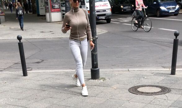 Full leaked Candid boobs private onlyfans photo