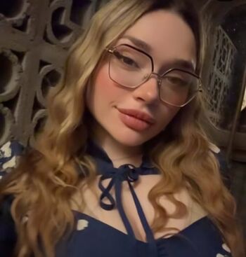 Full leaked Candyrobbs private onlyfans photo