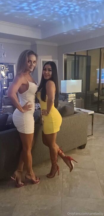 Full leaked Canelaxtsy private onlyfans photo